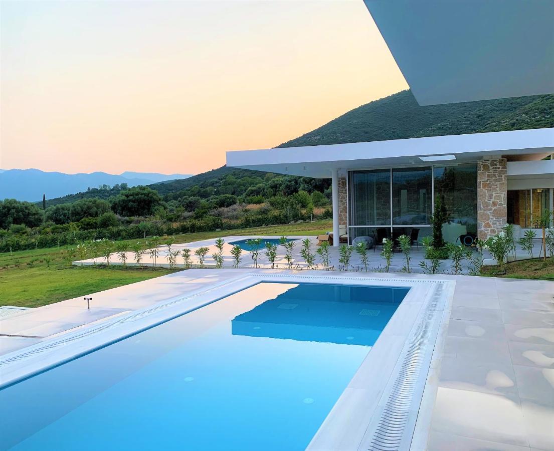Varko Luxury Suites Palairos Екстер'єр фото