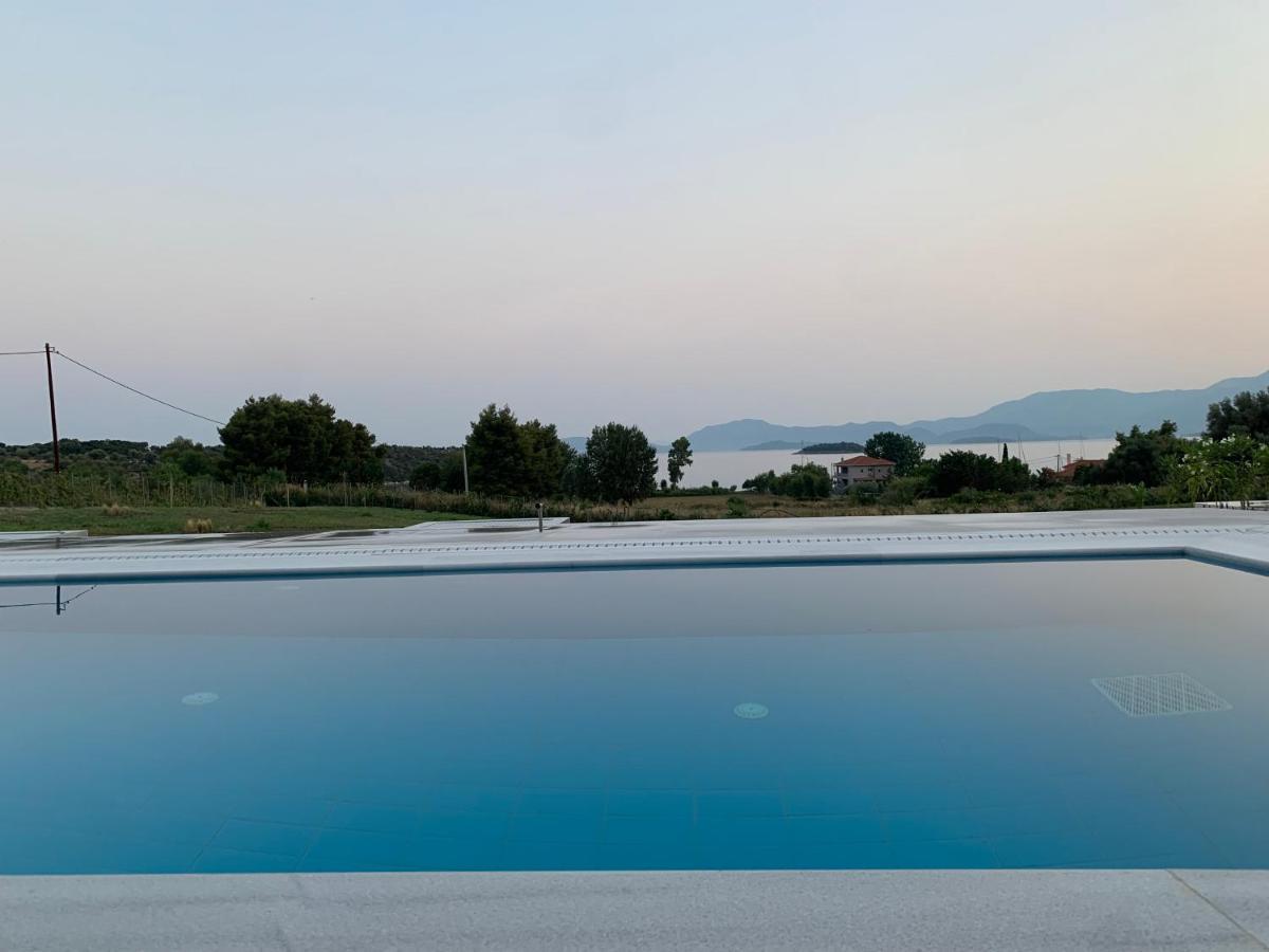 Varko Luxury Suites Palairos Екстер'єр фото