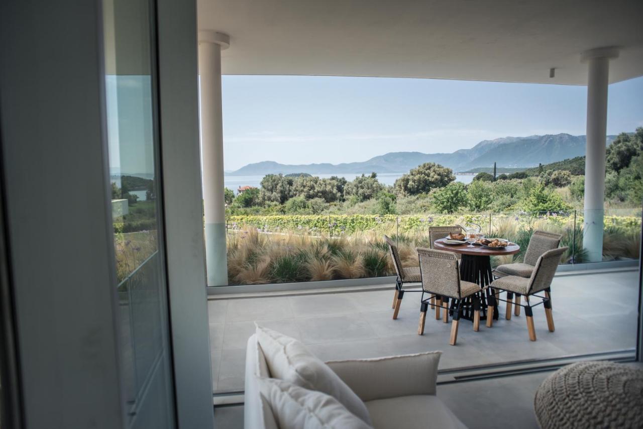 Varko Luxury Suites Palairos Екстер'єр фото