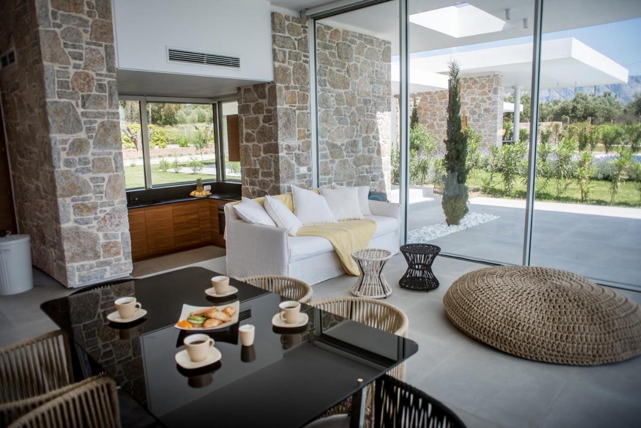 Varko Luxury Suites Palairos Екстер'єр фото