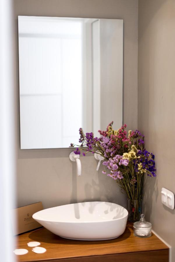 Varko Luxury Suites Palairos Екстер'єр фото