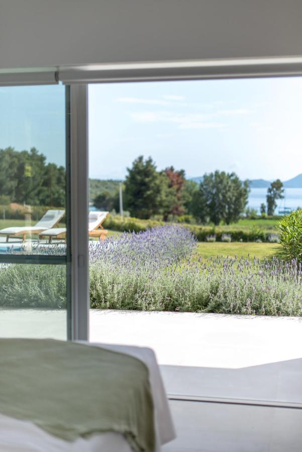 Varko Luxury Suites Palairos Екстер'єр фото