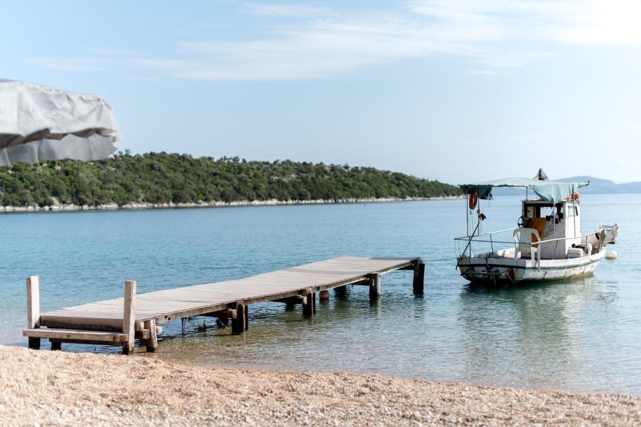 Varko Luxury Suites Palairos Екстер'єр фото